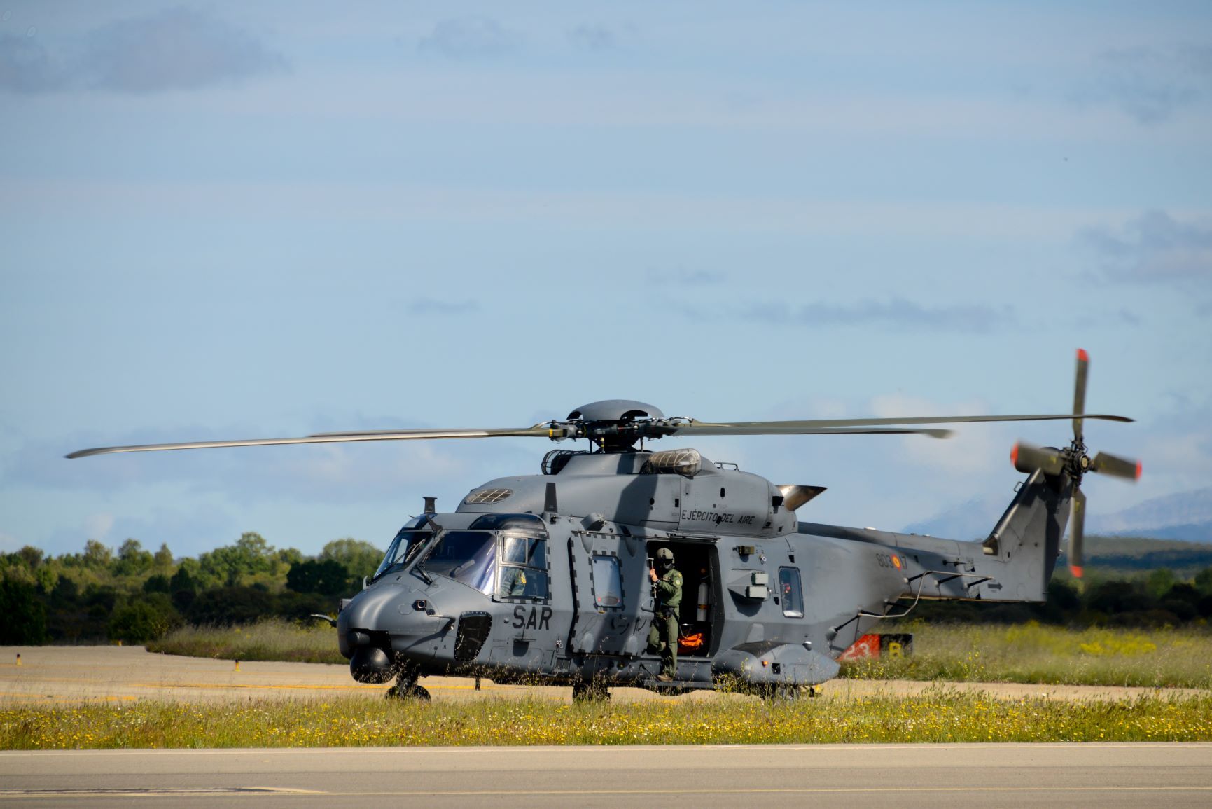 Las naves del ejército que hacen escala en León