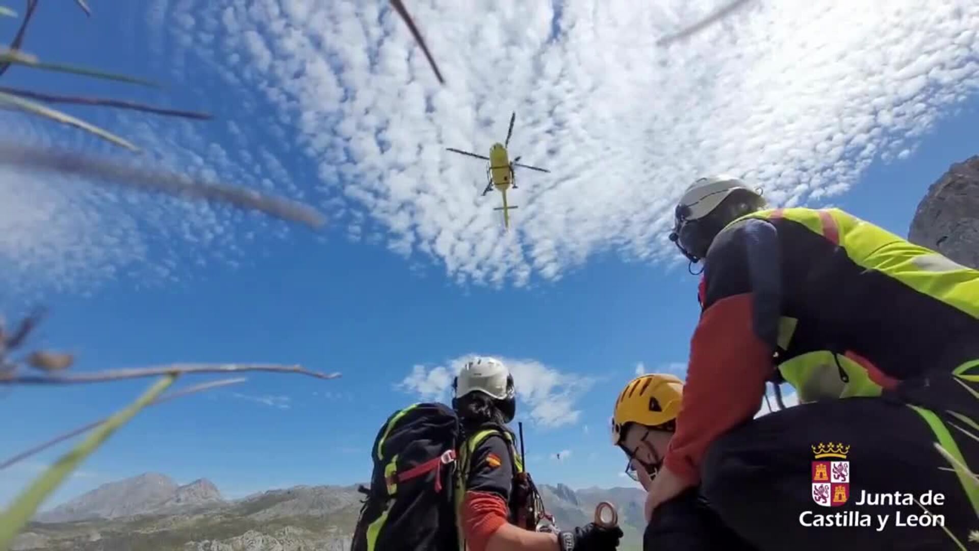 Rescate a un montañero herido en León