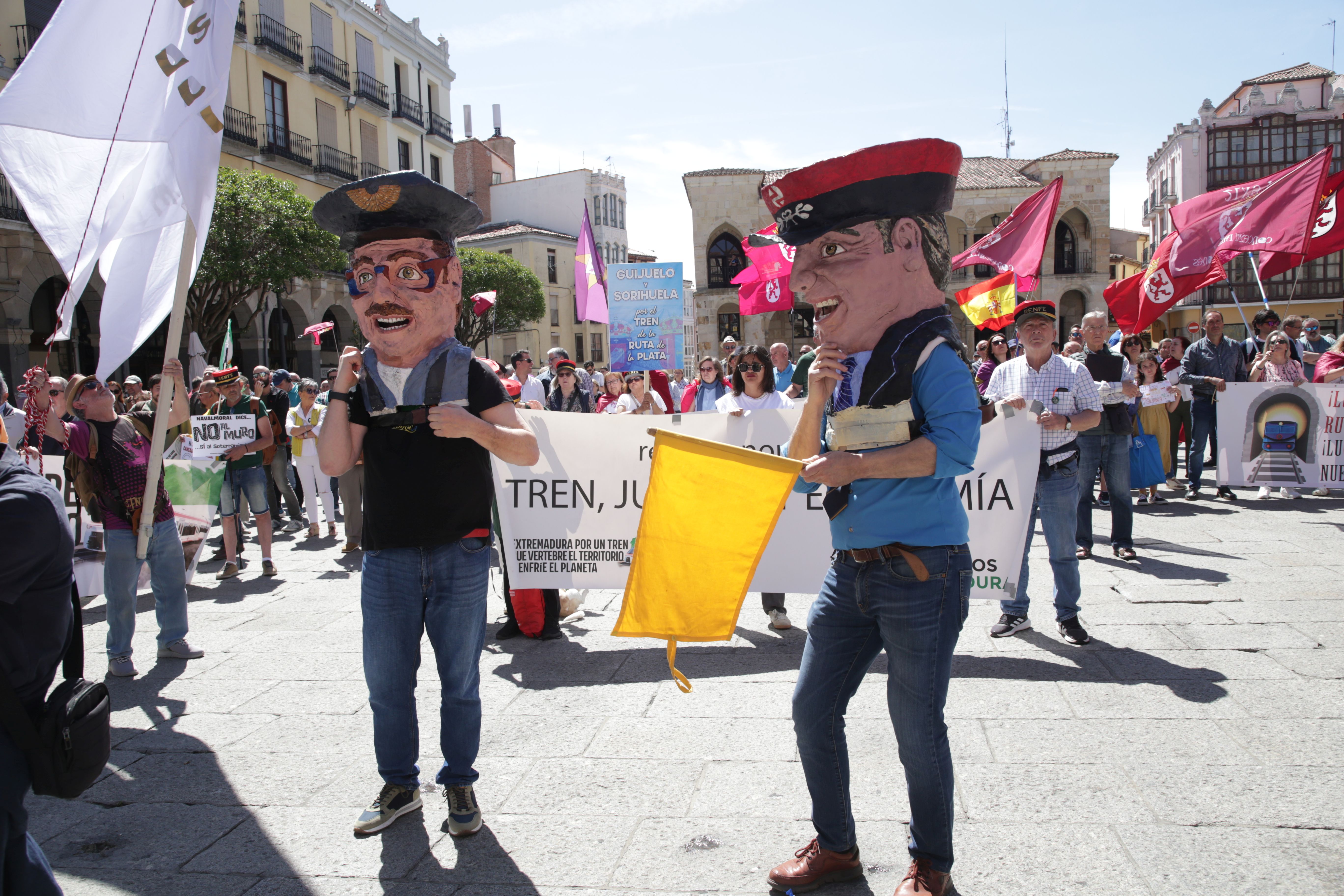 Concentración por la reapertura de la línea ferroviaria de la Ruta de la Plata en Zamora