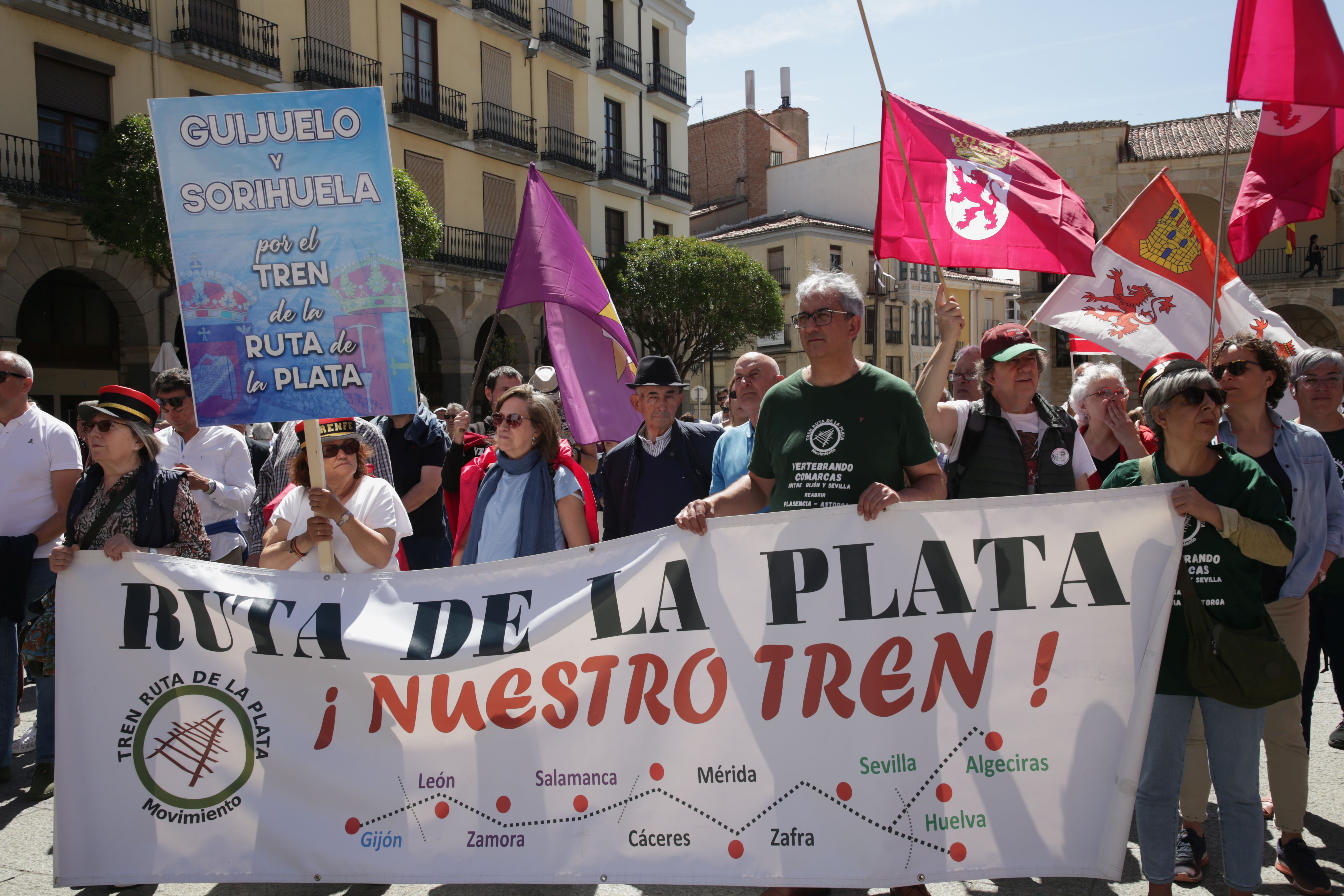 Concentración por la reapertura de la línea ferroviaria de la Ruta de la Plata en Zamora