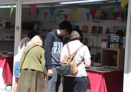 Leoneses en la Feria del Libro este fin de semana.