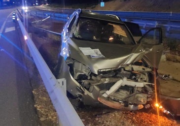 Un conductor ileso tras salirse de la vía en el alto del Portillo