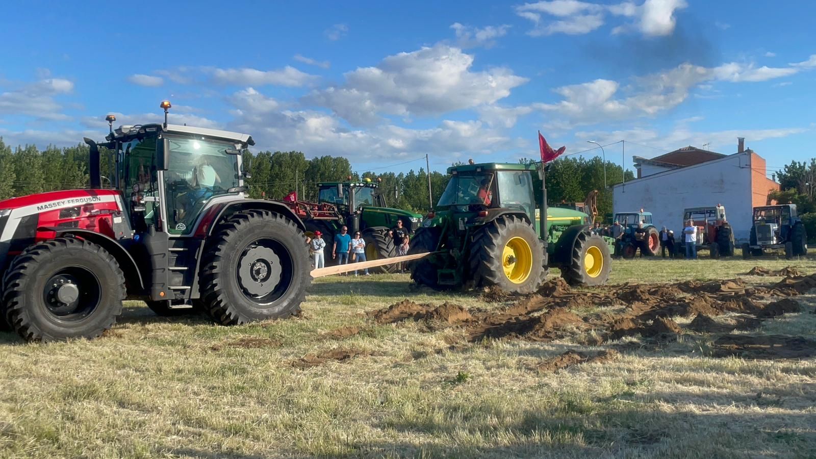 Tractorada en San Félix de la Vega