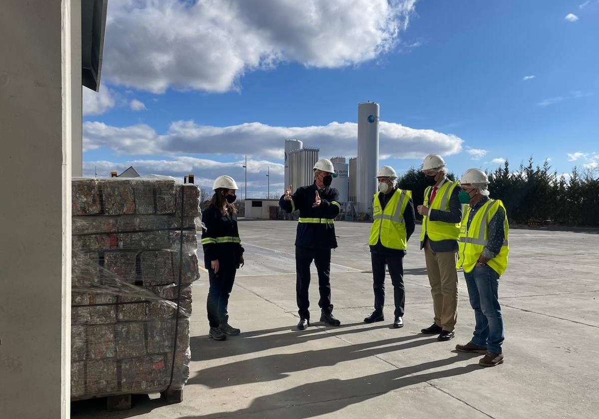 Visita a la planta de Latem Aluminium en León.