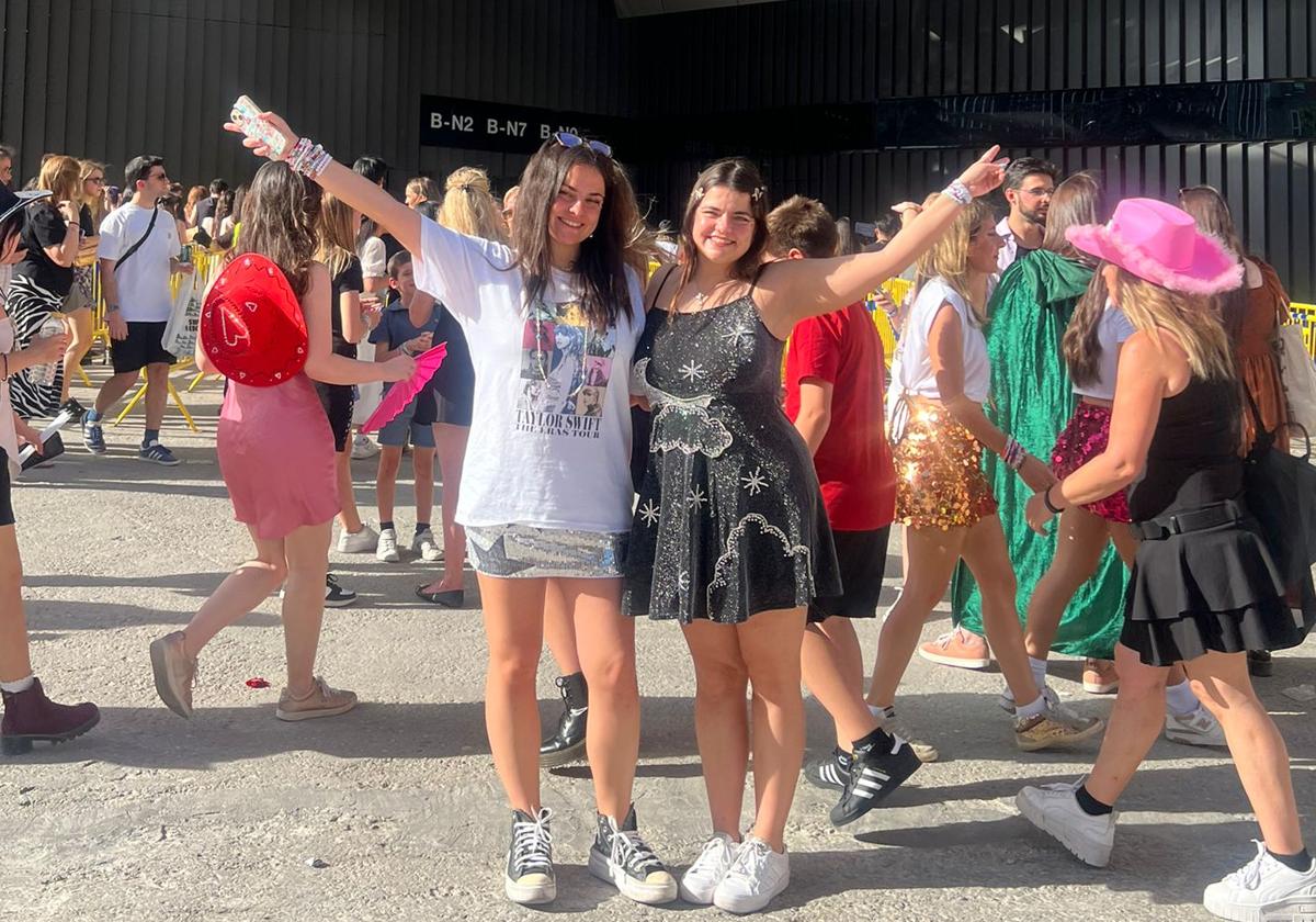 Imagen de las hermanas Campelo en el concierto de Taylor Swift.