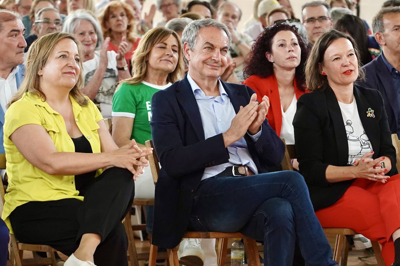 Zapatero encabeza un mitin del PSOE de León