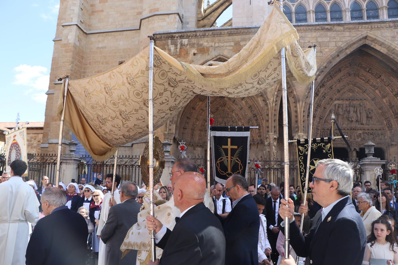 Las mejores imágenes del Corpus Christi en León