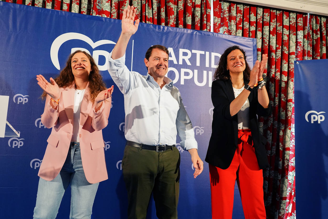 Encuentro con alcaldes, portavoces y afiliados del PP en León