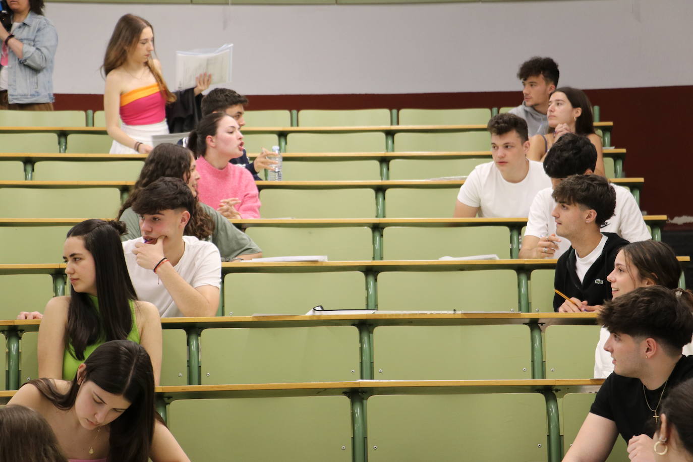 Los futuros universitarios de León se enfrentan a la EBAU