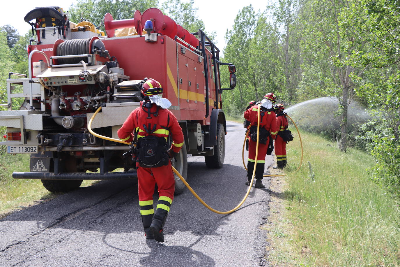 Ejercicios de instrucción de la UME en la lucha contra incendios forestales