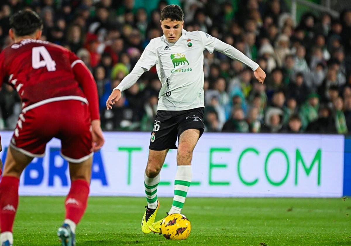 Iván Morante, en un partido con el Racing.