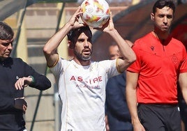 Saúl González, en un partido con la Cultural la pasada temporada.