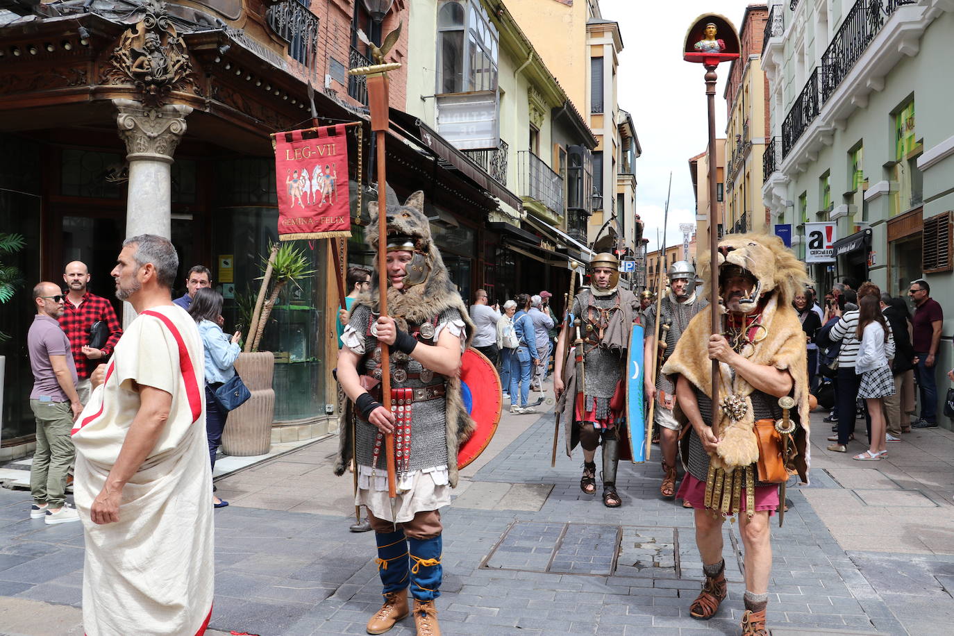 León rememora su origen romano