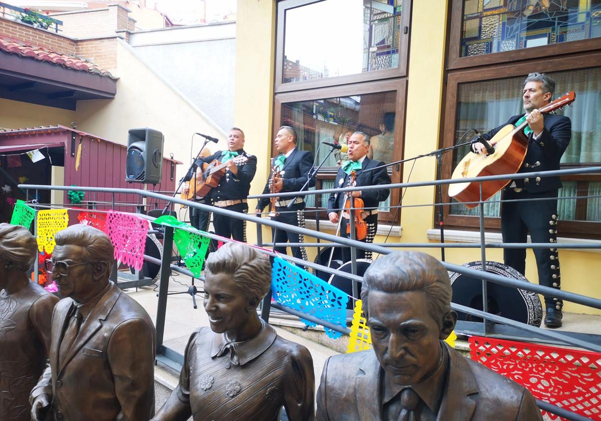 Primera edición del homenaje al migrante leonesa en el MEL.