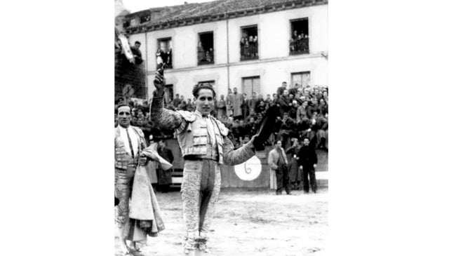 Imagen antes - La plaza de toros que hubo en la calle de la Rúa