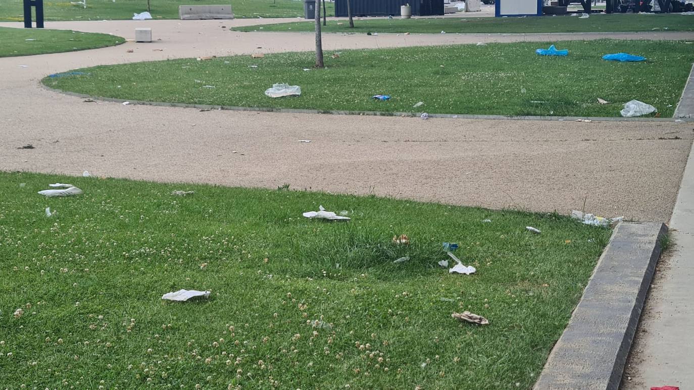 Basura tras el Monoloco Fest en León