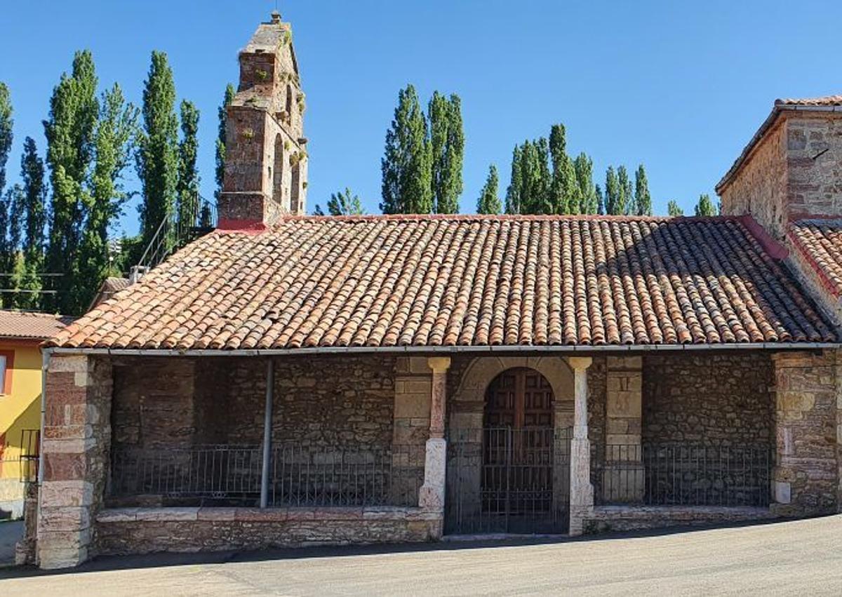 Imagen secundaria 1 - Restauración en la iglesia de Reyero.