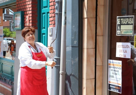 Cierra la carnicería Vanesa tras 38 años de actividad