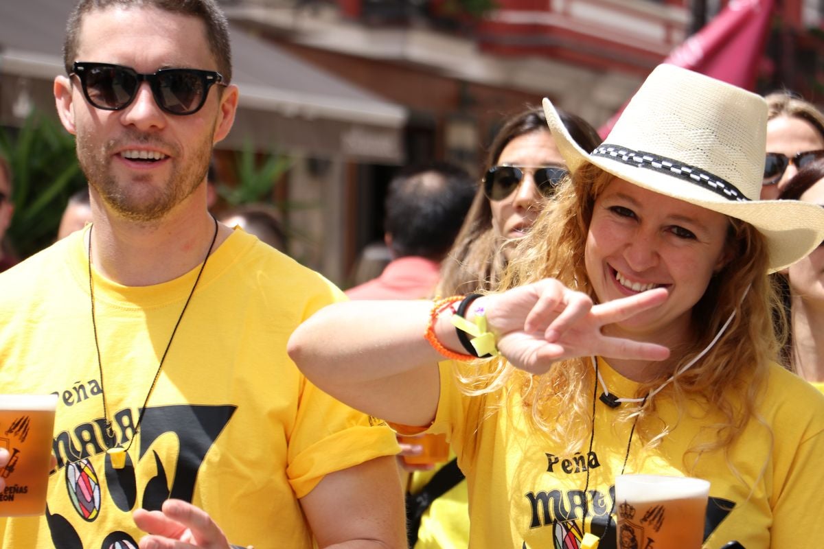 Las mejores imágenes del desfile de peñas en León