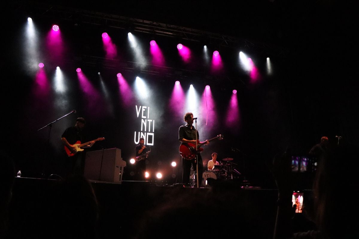 Veintiuno, en concierto en León