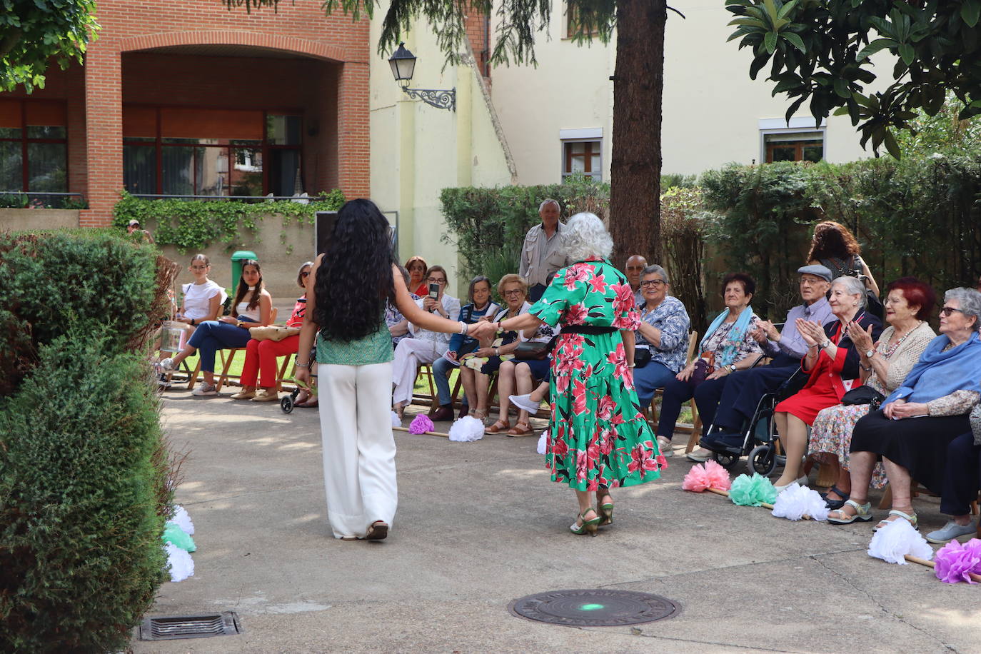 Desfile de moda en León con una participación de lo más especial