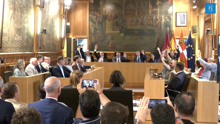 UPL y PSOE dan luz verde a la moción por la autonomía leonesa en la Diputación
