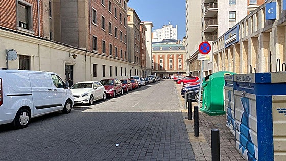 León cambia el nombre de la calle General Lafuente y ofrece un homenaje a la Policía Nacional