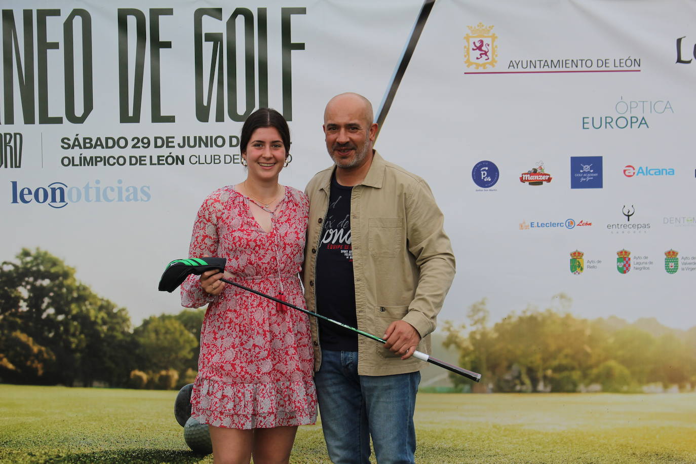 Ganadores y sorteo de regalos del IV Torneo de Golf