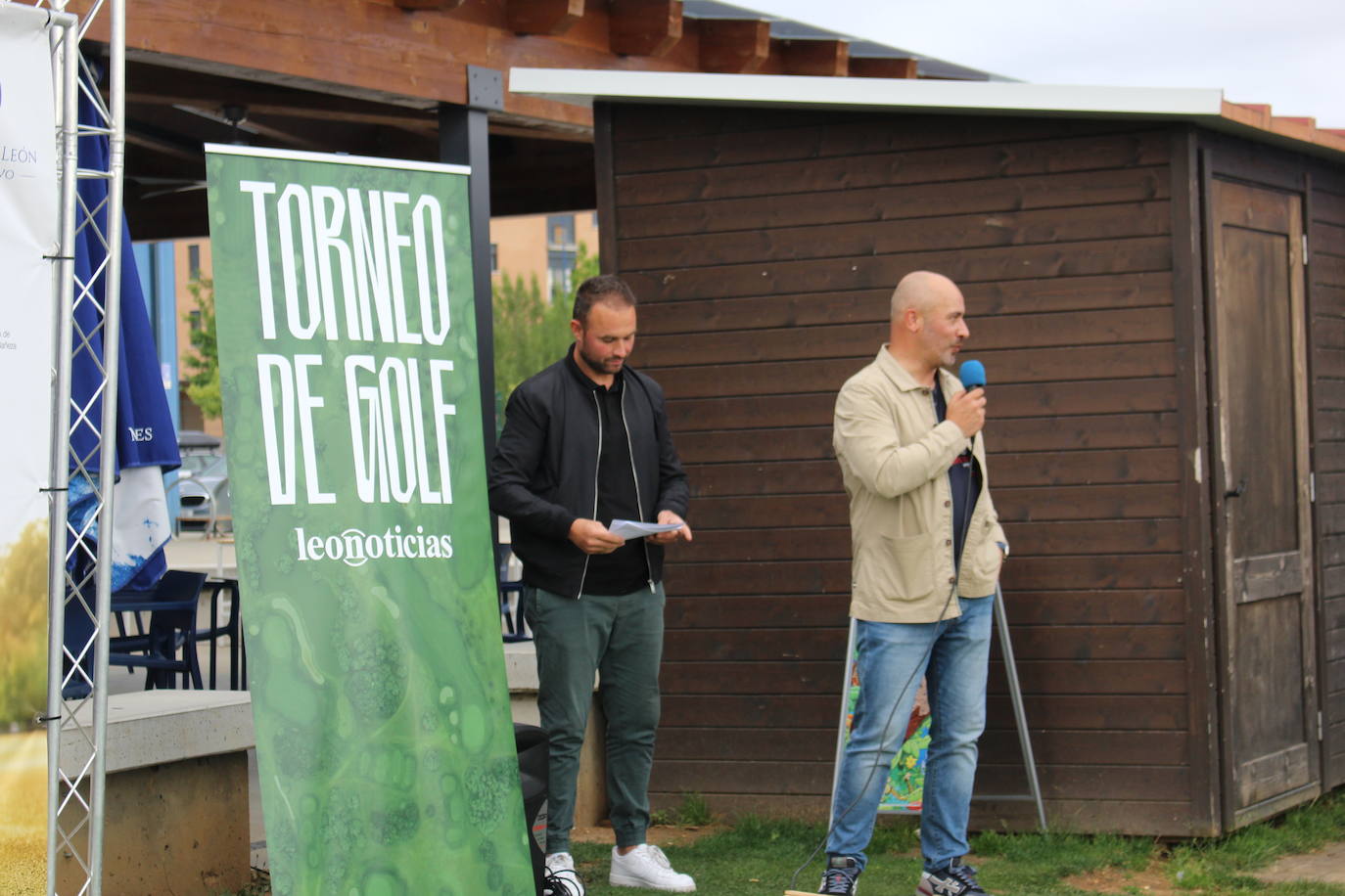 Ganadores y sorteo de regalos del IV Torneo de Golf