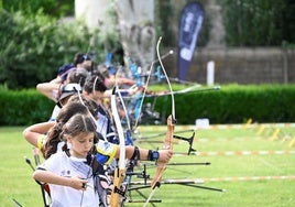 Imagen de arqueros leoneses.