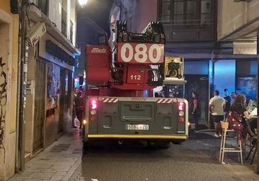 Susto en el Húmedo: los bomberos intervienen en un conato de incendio en un pub