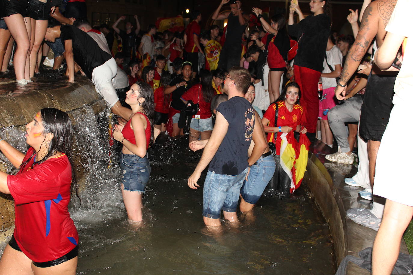 Las mejores imágenes de la celebración de la victoria en León