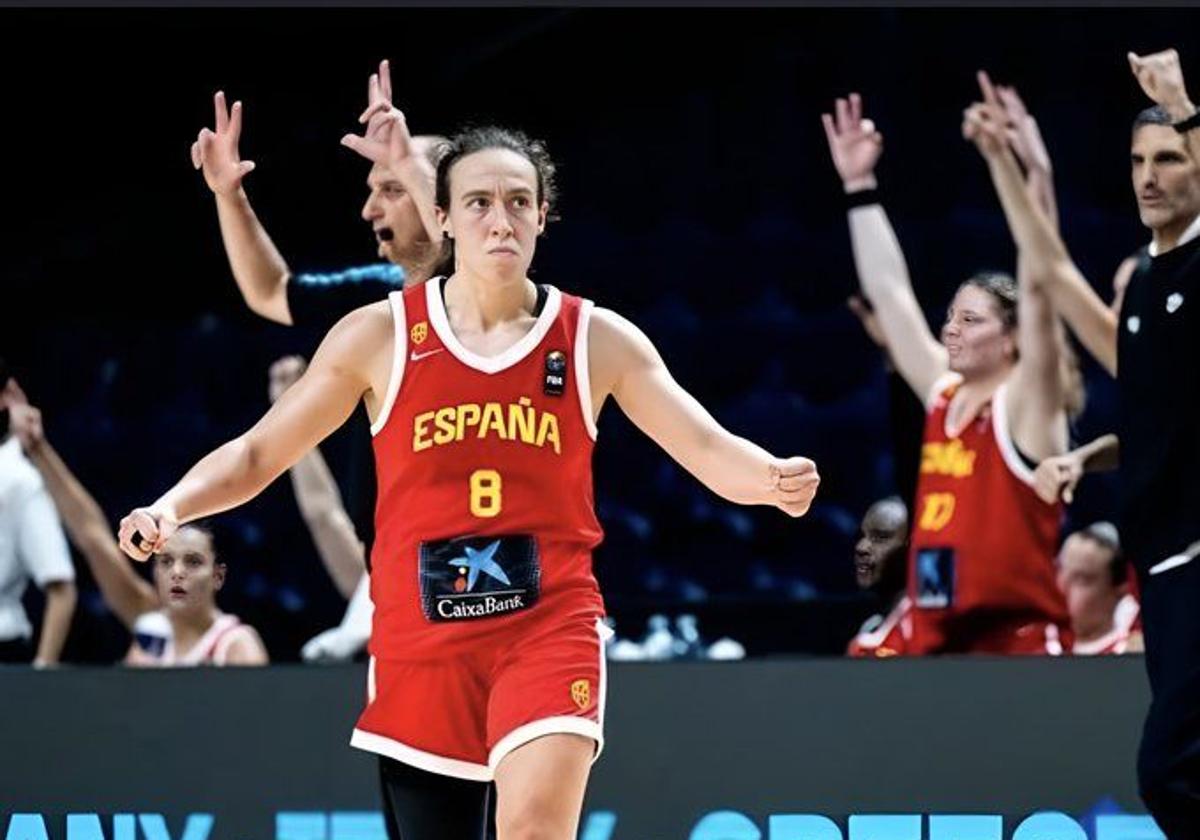 Alicia Flórez celebrando en el EuroBasket.