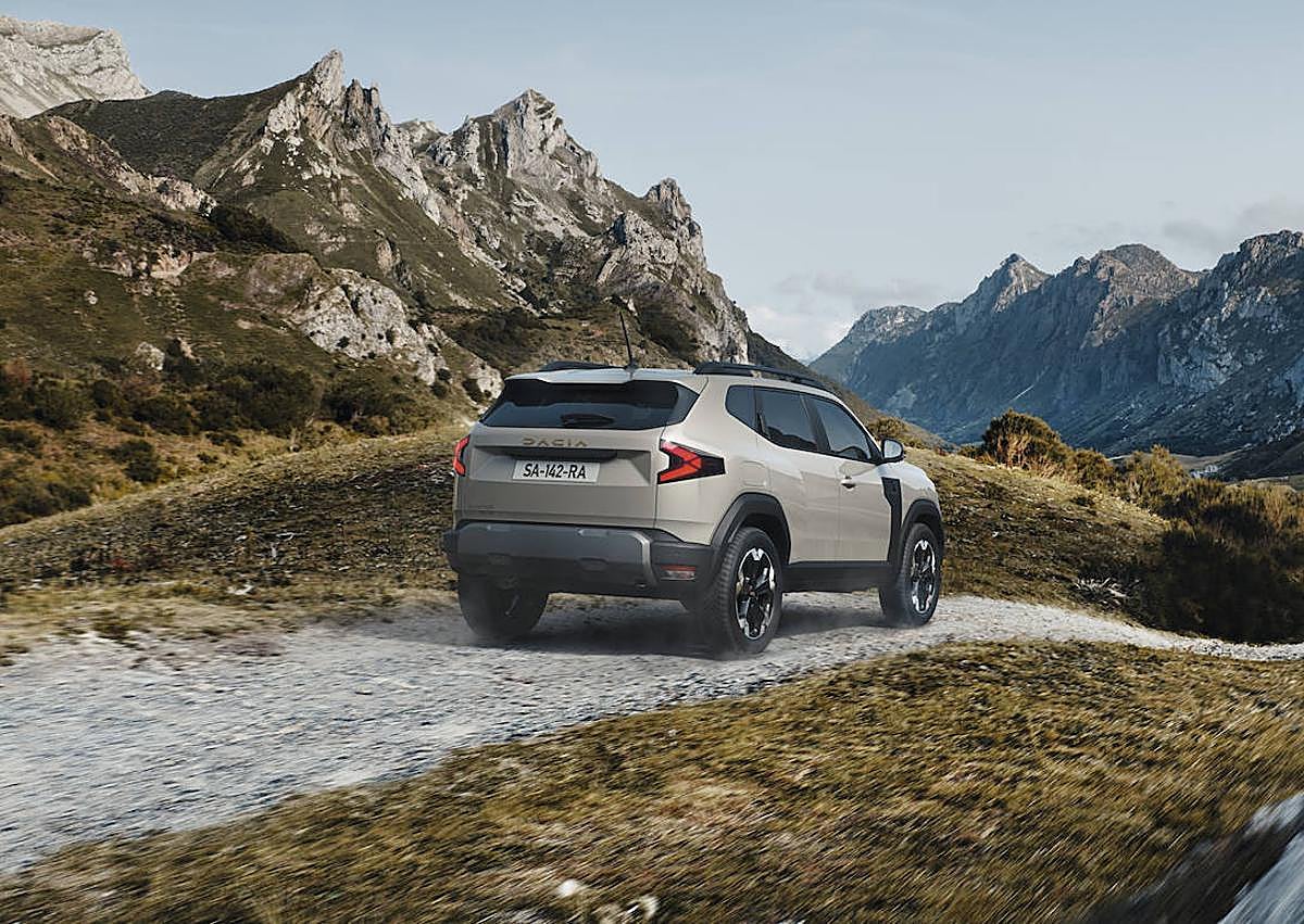 Imagen secundaria 1 - Nuevo Duster