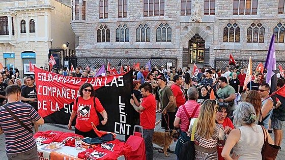 León también apoya a 'Las seis de La Suiza'