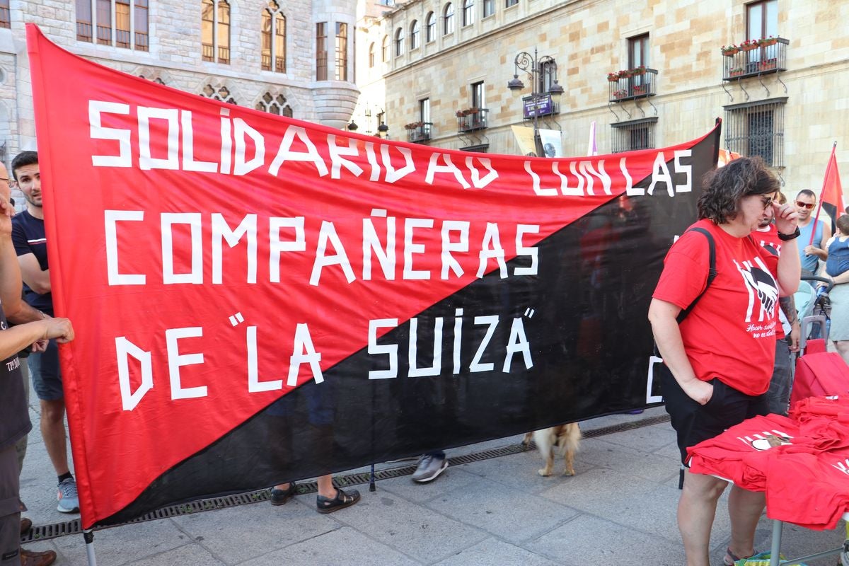 Concentración en apoyo a &#039;Las seis de La Suiza&#039;