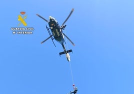 Imagen de archivo del helicóptero de la Guardia Civil.