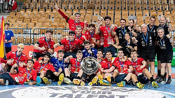 Un excelso Álvaro Pérez comanda el oro de los Hispanos junior en Europa