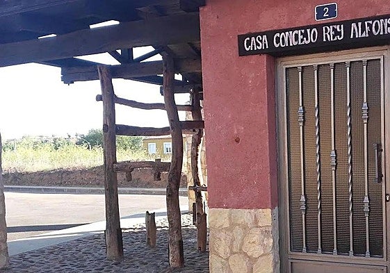 Imagen de la Casa Concejo Rey Alfonso V de San Cibrián de Ardón.