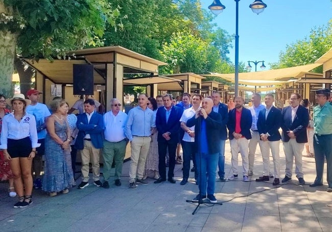 Rafael Blanco, presidente de la DO León, dirige unas palabas durante el acto de inaguración