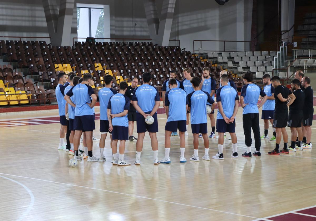 Primer entrenamiento de la pretemporada para el Ademar