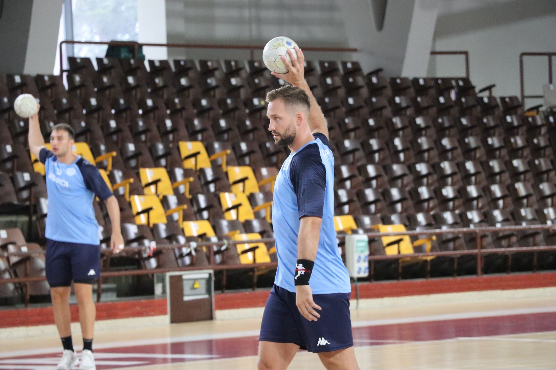 Primer entrenamiento de la pretemporada para el Ademar