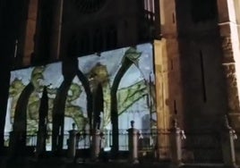 Representación proyectada sobre la Catedral de León.