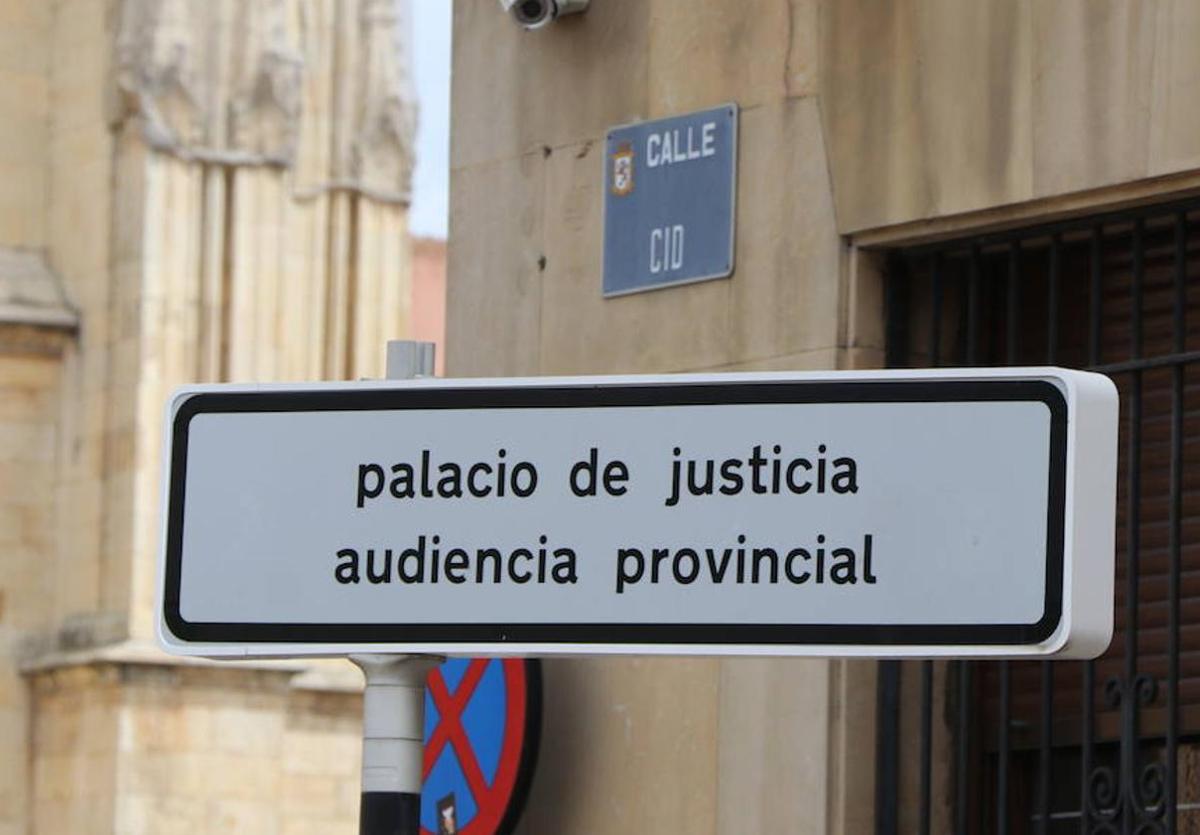 Condenado a 12 años de prisión en León por abusos sexuales a una menor a la que «cuidaba»
