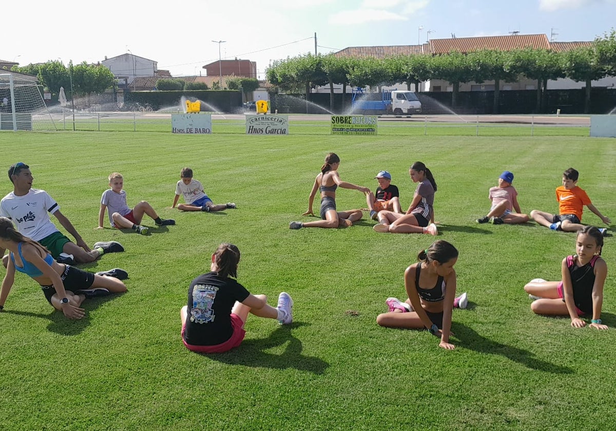 Los cursos tuvieron lugar en el Polideportivo Municipal