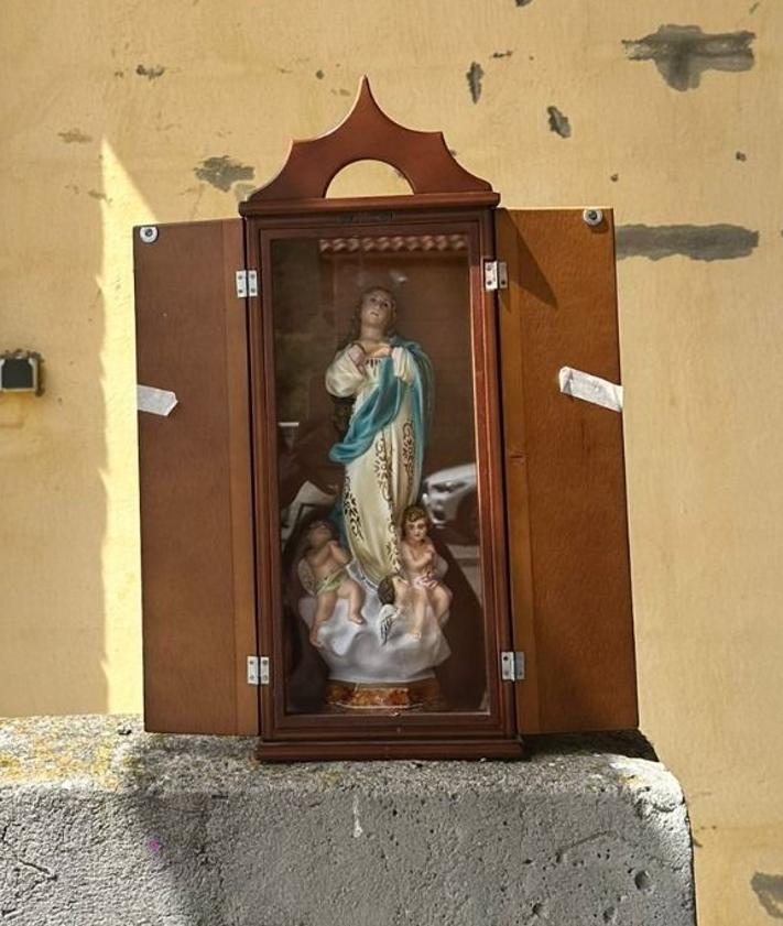 Imagen secundaria 2 - Camposolillo, el pueblo vaciado por el pantano del Porma, se reencuentra