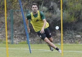 Andoni López, en un entrenamiento de la Deportiva.