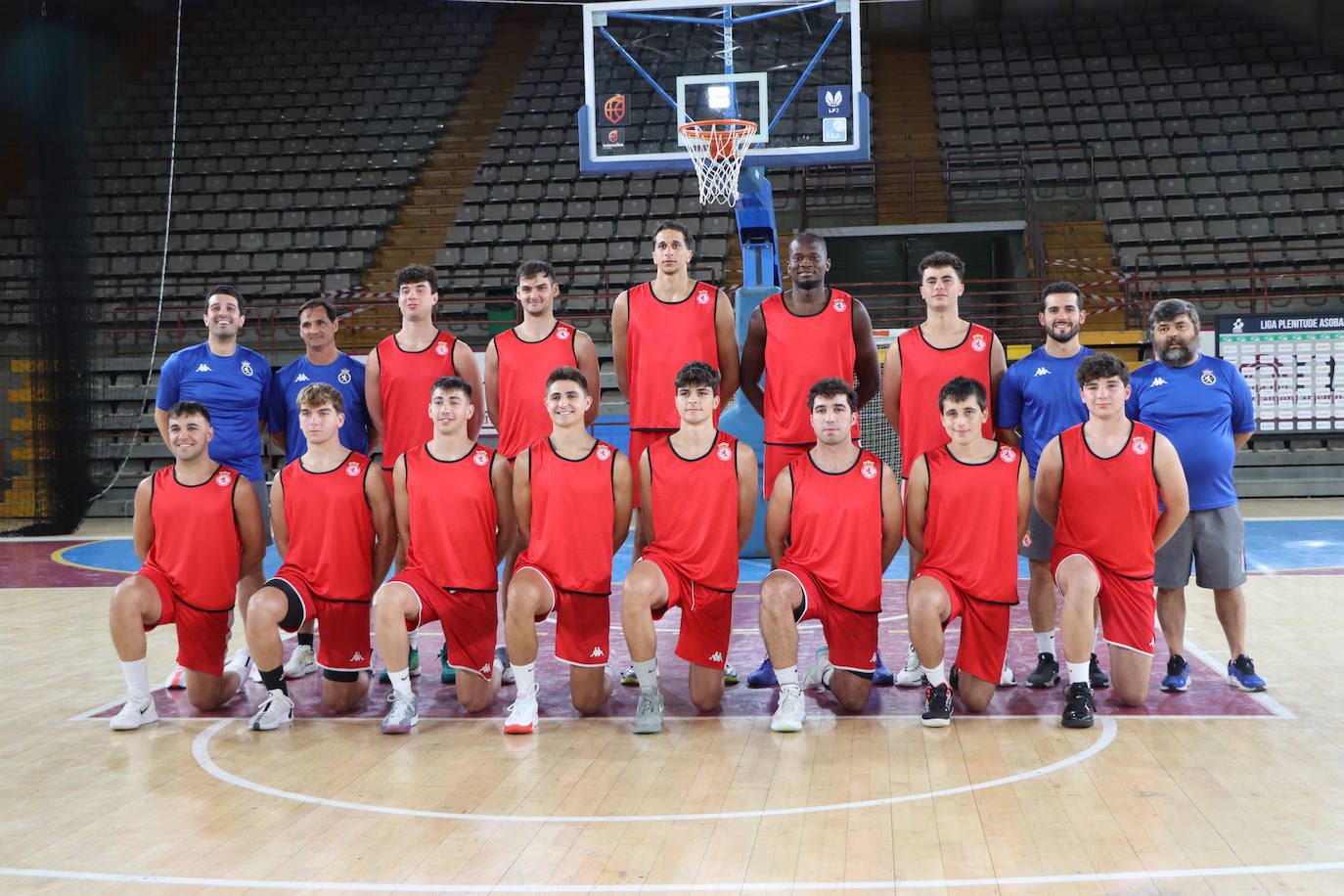 Primer entrenamiento de la Cultural de baloncesto