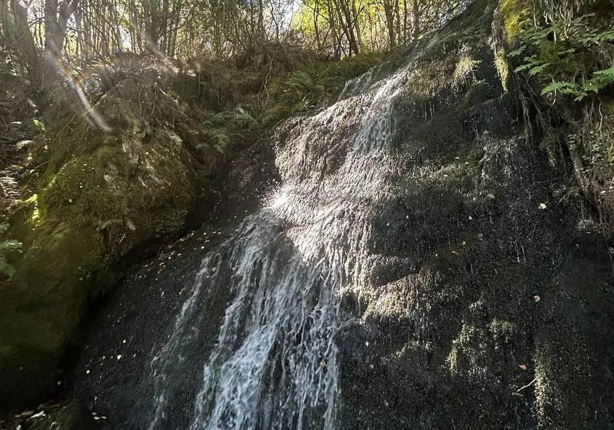 Cascada del Silencio, en Peñalba de Santiago.