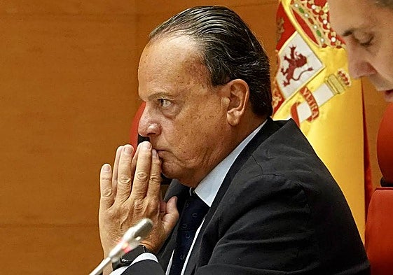 El presidente del Consejo de Cuentas, Mario Amilivia, presenta el informe anual sobre las cifras del sector público local de Castilla y León correspondientes al ejercicio de 2022.